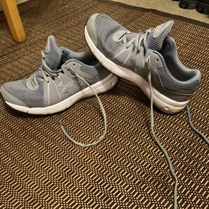 Under Armour DASH 2 Sneaker, Women 9
